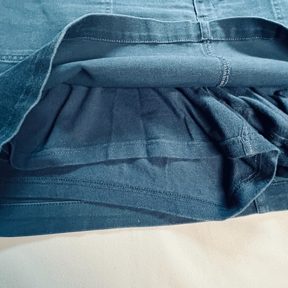 Lands' End Womens Skort 14 Navy Solid Cotton Pockets Skirt/Shorts Front Zipper - Picture 7 of 8